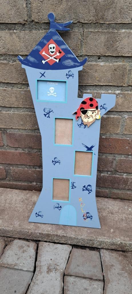 te koop blauwe piraten fotolijst 52 cm hoog 18 cm breed, Kinderen en Baby's, Kinderkamer | Inrichting en Decoratie, Nieuw, Wanddecoratie