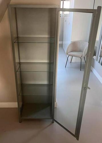 Vitrinekast - 180x60x40 cm beschikbaar voor biedingen