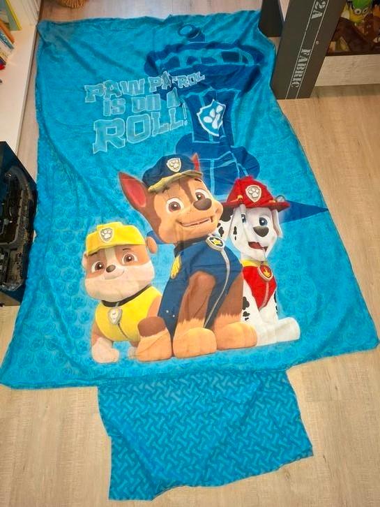 2 stuks Paw patrol dekbedhoezen/ dekbedovertrekken 140x200cm, Kinderen en Baby's, Kinderkamer | Beddengoed, Zo goed als nieuw