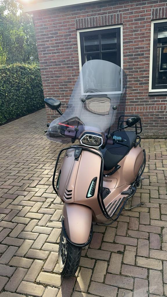 Vespa Sprint Rosé Gold, Fietsen en Brommers, Scooters | Vespa, Zo goed als nieuw, Overige modellen, Maximaal 45 km/u, Benzine
