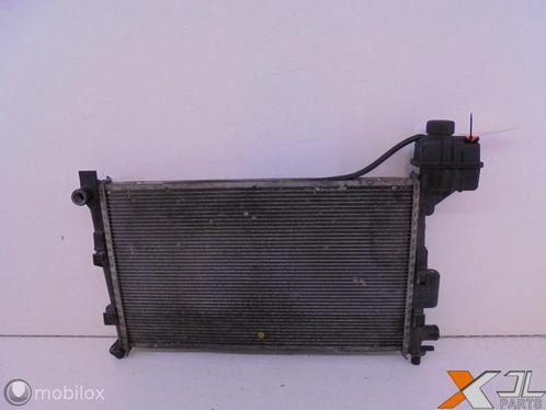 A-KLASSE W168 BENZINE RADIATEUR A1685000602, Auto-onderdelen, Motor en Toebehoren, Mercedes-Benz, Gebruikt, Ophalen of Verzenden