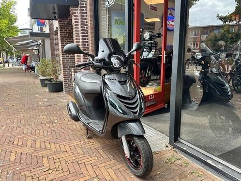 Piaggio Zip S 45 3V IGET bromscooter 2021 EURO5, Fietsen en Brommers, Scooters | Vespa, Gebruikt, Overige modellen, Benzine, Ophalen
