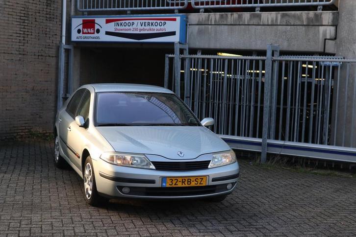 Renault Laguna 1.6-16V Expression (bj 2005), Auto's, Renault, Bedrijf, Te koop, Laguna, ABS, Airbags, Airconditioning, Alarm, Boordcomputer