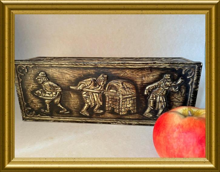 Oud blik met afbeelding bakker: biscuitfabriek Victoria, Verzamelen, Blikken, Gebruikt, Overige, Ophalen of Verzenden