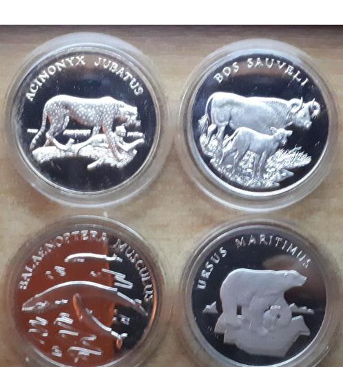 34 WWF-munten - puur zilver (999), Postzegels en Munten, Munten | Europa | Niet-Euromunten, Setje, Overige landen, Zilver, Ophalen of Verzenden