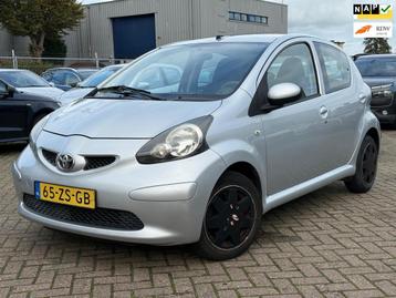 Toyota Aygo 1.0-12V + | Nieuwe apk | Dealer onderhouden beschikbaar voor biedingen