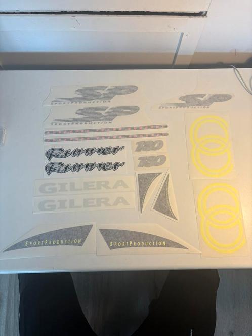Stickerset gilera runner fluo rosso / fluo geel, Motoren, Tuning en Styling, Ophalen of Verzenden