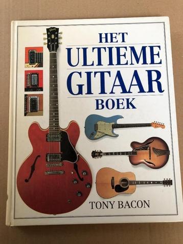 Ultieme gitaarboek van Tony Bacon / boek is nog als nieuw beschikbaar voor biedingen