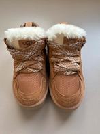 Ugg lowmel  maat 38, Kleding | Dames, Schoenen, Ophalen of Verzenden, Zo goed als nieuw, Zwart, Pantoffels of Sloffen