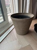 Grote beige bloempot kunststof, Kunststof, 40 cm of meer, Rond, Ophalen of Verzenden