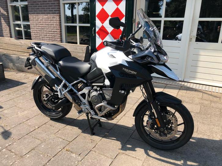 Triumph TIGER 1200 GT EXPLORER ABS (bj 2023), Motoren, Motoren | Triumph, Bedrijf, Toermotor