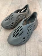 Adidas Yeezy foam runner Onyx maat US 8 / EU 41, Kleding | Heren, Schoenen, Ophalen of Verzenden, Zo goed als nieuw, Zwart