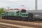 MARKLIN 3022 Duitse zware metalen C0-C0 eloc E 194 DB, Hobby en Vrije tijd, Modeltreinen | H0, Wisselstroom, Locomotief, Ophalen of Verzenden