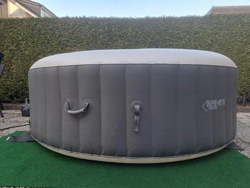 Jacuzzi Hottub 6 persoons Infinite Spa opblaasbaar + extra's, Tuin en Terras, Bubbelbaden en Hottubs, Zo goed als nieuw, Filter