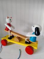 Kat en hond op houten wipwap, Ophalen of Verzenden, Gebruikt, Overige typen