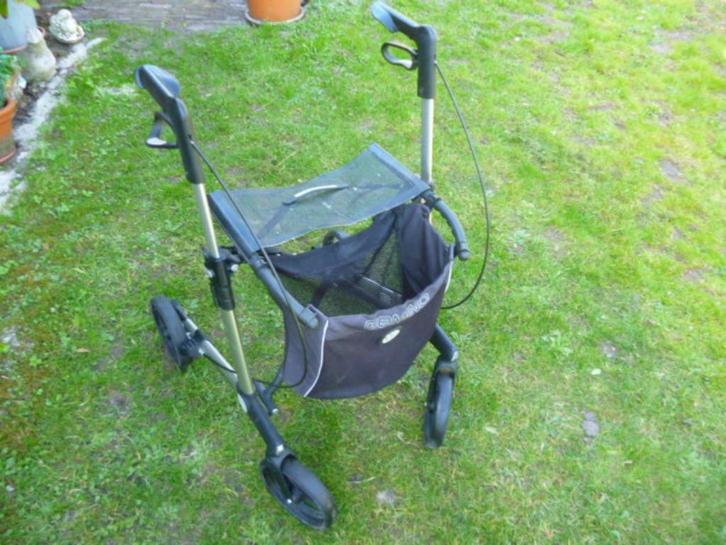 Rollator Gemini medical 30 IZGS, Diversen, Rollators, Zo goed als nieuw, Lichtgewicht, Ophalen