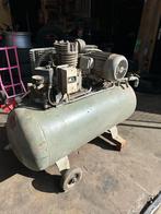 Compressor 100L krachtstroom, Doe-het-zelf en Verbouw, Compressors, 100 liter of meer, Ophalen, Zo goed als nieuw, 200 tot 400 liter/min