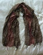 Mooie, soepele sjaal in bruin en donkerrood, Ophalen of Verzenden, Sjaal, Zo goed als nieuw, Maat 46/48 (XL) of groter