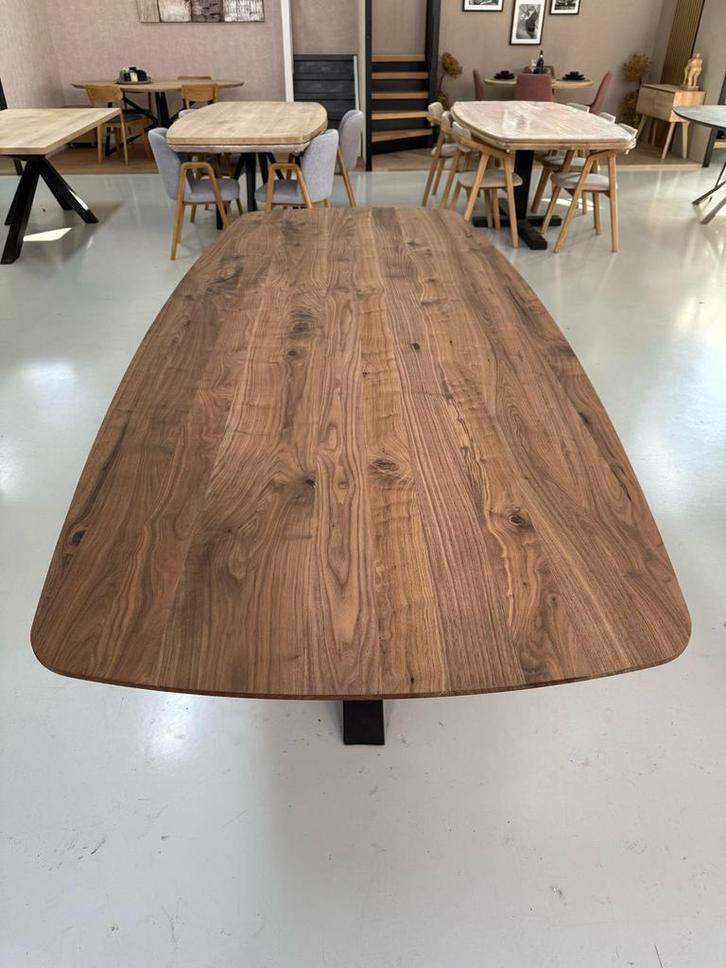Deens ovaal Walnoot - Amerikaans noten Deens ovale eettafels, Huis en Inrichting, Tafels | Eettafels, Zo goed als nieuw, 100 tot 150 cm