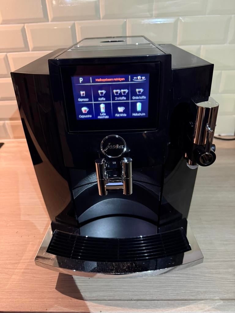 Jura S8 (EA) 2021 piano black,  nieuwstaat met garantie, Witgoed en Apparatuur, Koffiezetapparaten, Jura, Jura, 10 kopjes of meer