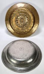 965. Aalmoesschaal en bord, 19e eeuw, Antiek en Kunst, Antiek | Wandborden en Tegels, Ophalen of Verzenden