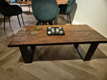 Houten  salontafel van Goossens industrieel beschikbaar voor biedingen