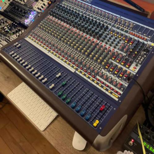 Midas Venice F24, Muziek en Instrumenten, Mengpanelen, Gebruikt, 20 kanalen of meer, Ophalen of Verzenden
