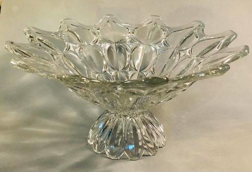 Mooi glazen vintage fruitschaal. Prachtig geperst glas, Huis en Inrichting, Woonaccessoires | Schalen en Manden, Zo goed als nieuw
