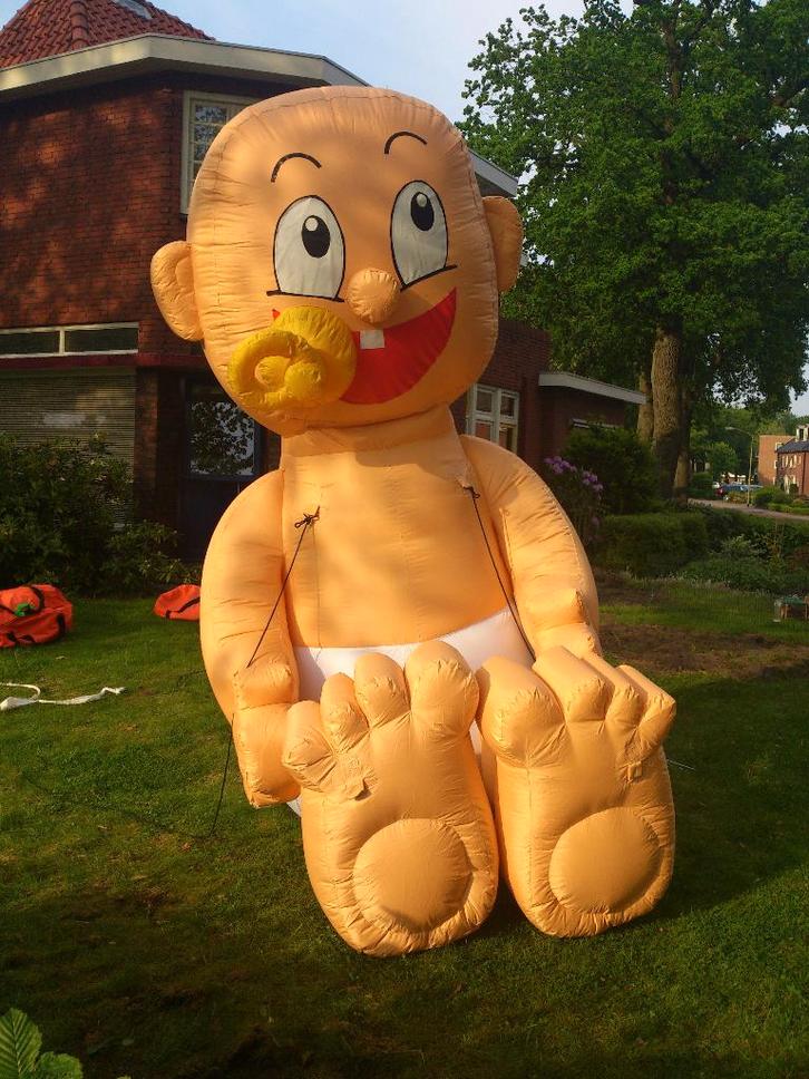 Huur opblaasbare baby, Hobby en Vrije tijd, Feestartikelen | Verhuur, Zo goed als nieuw, Geboorte of Huwelijk, Ophalen