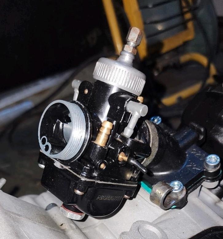 19mm Naraku Black Edition Carburateur (Ruilen), Fietsen en Brommers, Brommeronderdelen | Algemeen, Zo goed als nieuw, Carburateur
