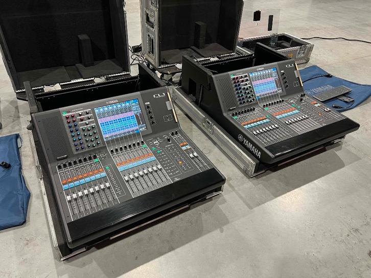 Yamaha CL1 incl. case (2x), Muziek en Instrumenten, Mengpanelen, Gebruikt, 20 kanalen of meer, Microfooningang, Ophalen of Verzenden