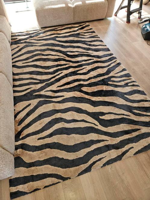 Mooi vloerkleed, Huis en Inrichting, Stoffering | Tapijten en Kleden, Gebruikt, 200 cm of meer, 200 cm of meer, Rechthoekig, Ophalen