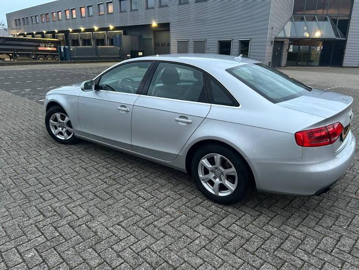 Audi A4 1.8 Tfsi 88KW 2011 Grijs, Auto's, Audi, Particulier, A4, Airbags, Alarm, Bluetooth, Bochtverlichting, Boordcomputer, Centrale vergrendeling