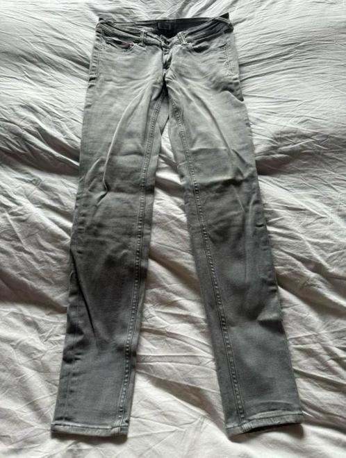 + Zo goed als nieuwe Hilfiger Denim spijkerbroek. Maat 28/32, Kleding | Dames, Spijkerbroeken en Jeans, Zo goed als nieuw, W28 - W29 (confectie 36)
