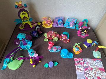 Zoobles verzameling (huisjes, figuurtjes en accessoires) beschikbaar voor biedingen