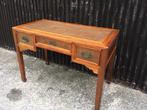 Chinees bureau chinese riet ingelegd bureau bruin 3 lades, Verburgt Vintage, Gebruikt, Ophalen of Verzenden, https://verburgtvintage.nl/#contact