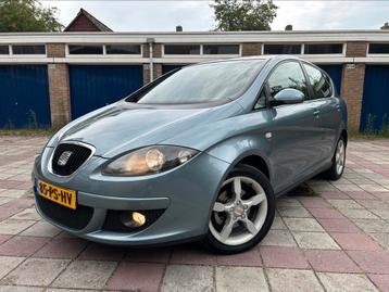Seat Toledo 2.0 16V 110KW 2004 Blauw | Inruil Mogelijk beschikbaar voor biedingen