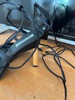 Elegante zwarte hakken met veters Bottega, Kleding | Dames, Schoenen, Ophalen of Verzenden, Zo goed als nieuw, Zwart, Schoenen met hoge hakken