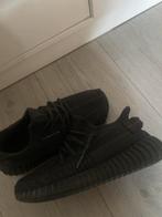 Yeezy Boost 350 V2 Zwart Maat 37.5, Kleding | Heren, Schoenen, Verzenden, Zo goed als nieuw, Zwart, Sneakers of Gympen