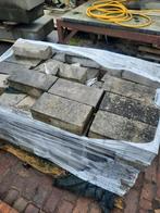 Partij van 7 m2 herbruik betonstenen grijs/zwart 15x30x8, Ophalen, Gebruikt, Klinkers, 5 tot 10 m²