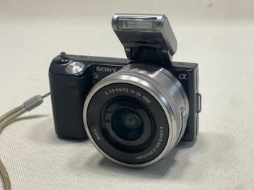 SONY NEX-5 digitaal 14.2megapixel foto en HD video camera beschikbaar voor biedingen