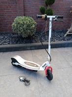 Razor E600 Elektrische Step met Lader, Fietsen en Brommers, Steps, Ophalen of Verzenden, Gebruikt, Elektrische step (E-scooter)