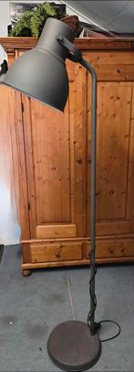 Staande lamp, Huis en Inrichting, Lampen | Vloerlampen, Ophalen, Zo goed als nieuw, 150 tot 200 cm