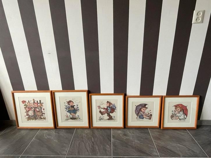 Hummel Kruissteek Borduurwerk Ingelijst - Set van 5, Antiek en Kunst, Kunst | Etsen en Gravures, Ophalen of Verzenden