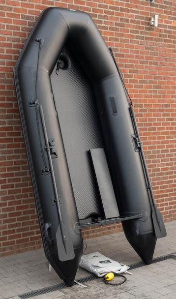 Proline Commando Boat Deluxe 320 beschikbaar voor biedingen
