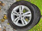 Winterbanden op velg (Hyundai Tucson), Auto-onderdelen, Banden en Velgen, Ophalen, Gebruikt, Banden en Velgen, 17 inch
