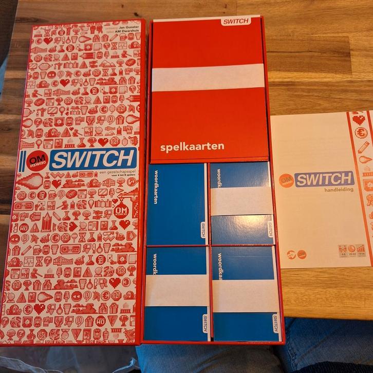 Omdenken Switch Spel, Hobby en Vrije tijd, Gezelschapsspellen | Bordspellen, Zo goed als nieuw, Een of twee spelers, Drie of vier spelers