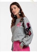 Studio Anneloes trui grijs met bloemen Omayra mt M, Maat 38/40 (M), Studio Anneloes, Ophalen of Verzenden, Zo goed als nieuw