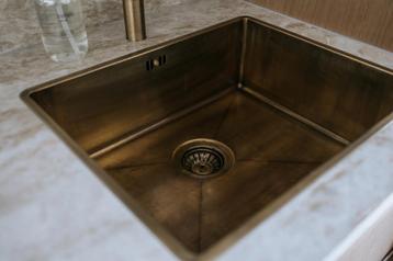 Gezocht Frenkie Messing Spoelbak beschikbaar voor biedingen