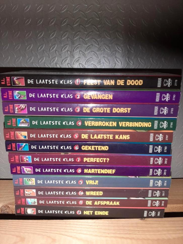 R.L. Stine - De Laatste Klas - Complete Serie (1-12), Boeken, Kinderboeken | Jeugd | onder 10 jaar, Zo goed als nieuw, Fictie algemeen